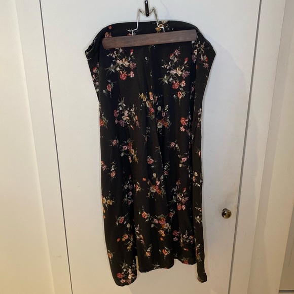 ZARA Floral Midi Skirt - Picture 3 of 10